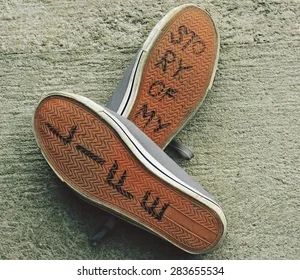 SHOE